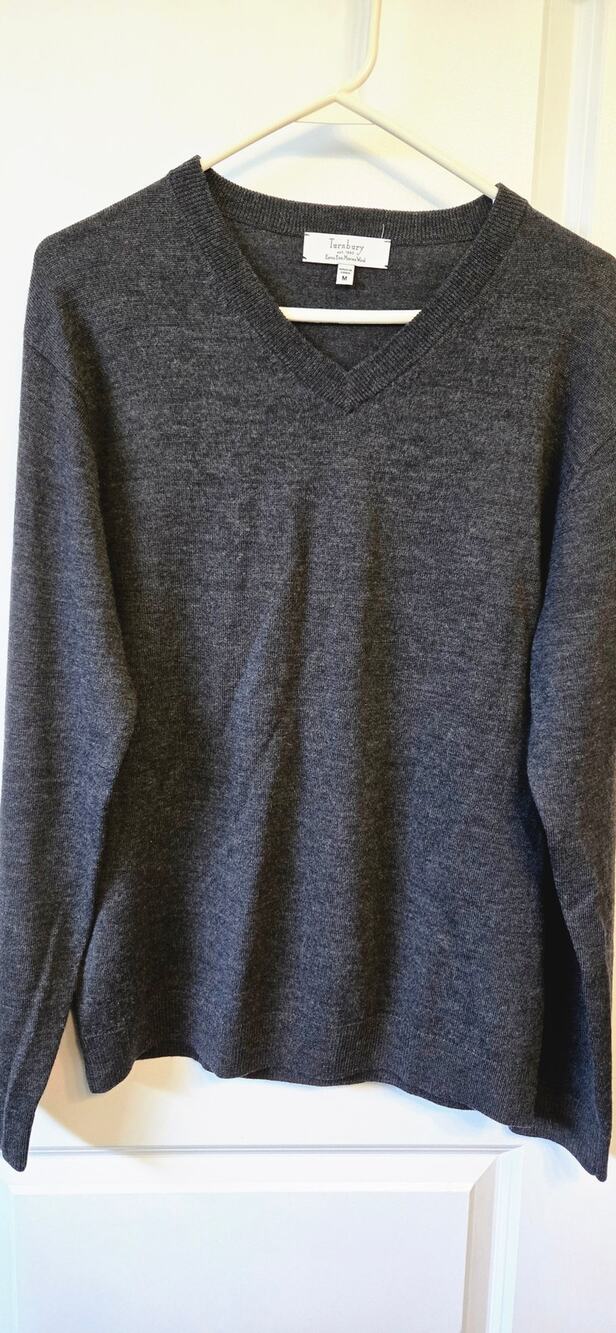 Turnbury Men's M Extra Fine Merino Wool V-neck Gray Sweater Eclectic Grandpa